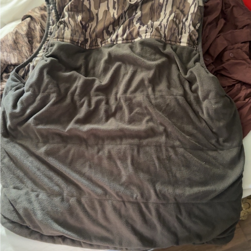 Magellan Outdoors Camouflage and Gray Vest